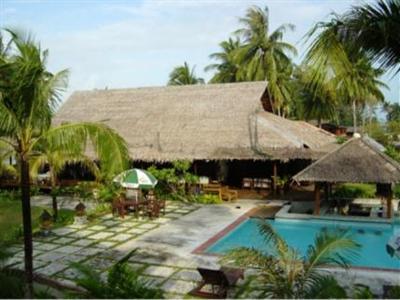 D`Coconut Island Resort