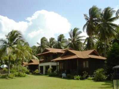 D`Coconut Island Resort