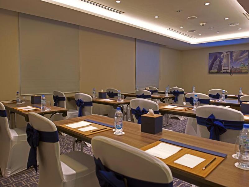 Mena Plaza Hotel Albarsha