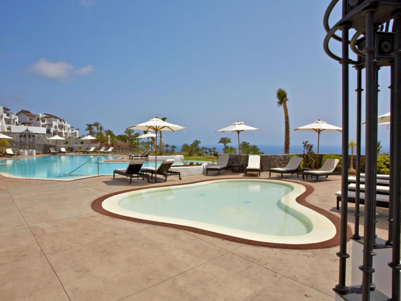 Las Terrazas de Abama Suites