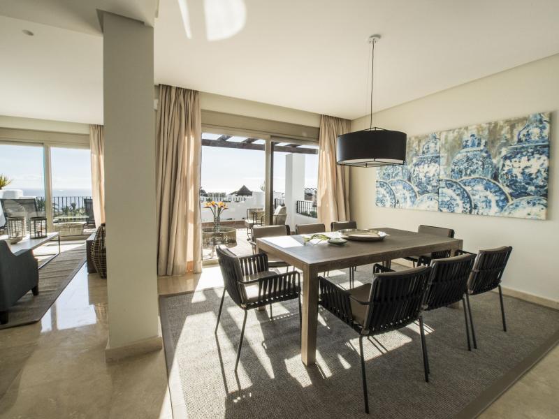 Las Terrazas de Abama Suites