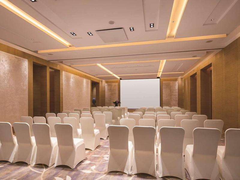 Thousand Cranes Sanya Yazhou Bay Int'l Exchange Centre