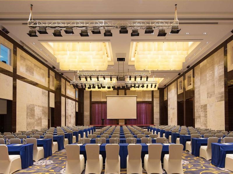 Thousand Cranes Sanya Yazhou Bay Int'l Exchange Centre