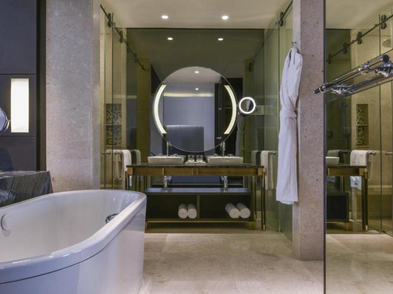 The Westin Doha Hotel & Spa