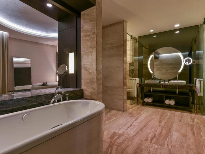 The Westin Doha Hotel & Spa