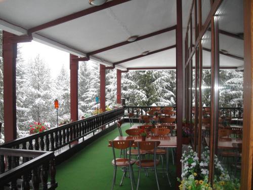 Tofana Hotel