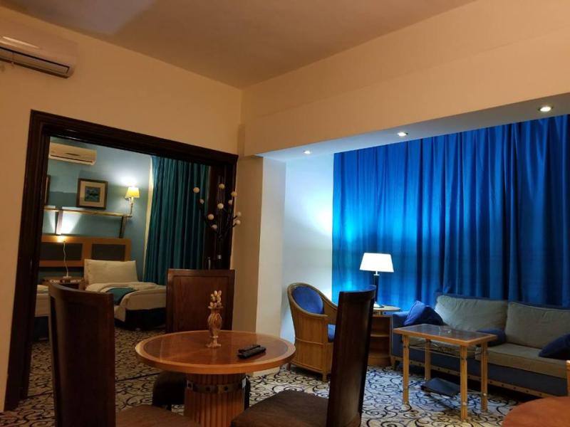 Renad Hotel