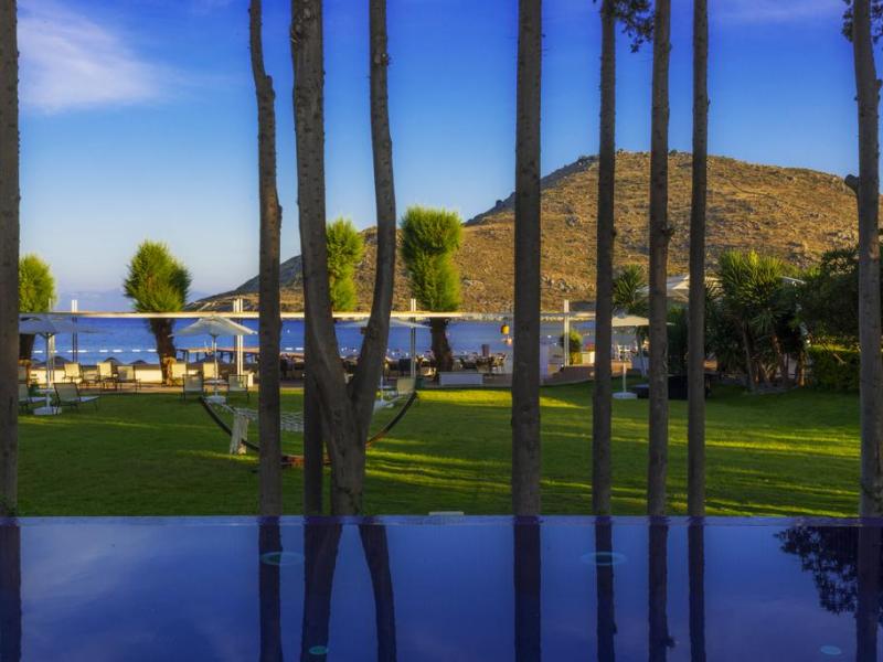 Liv Hotel by Bellazure