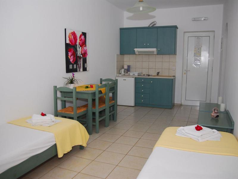 Elpis Studios & Apartments