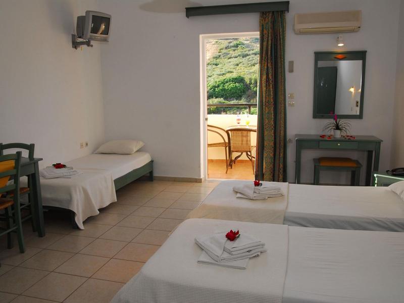 Elpis Studios & Apartments