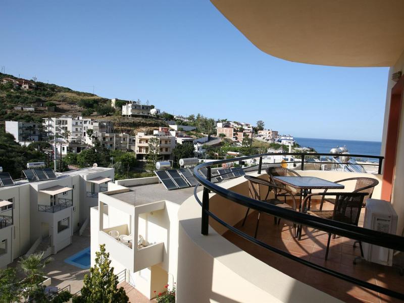 Elpis Studios & Apartments