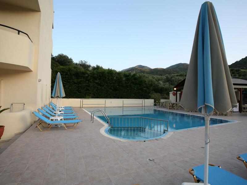 Elpis Studios & Apartments