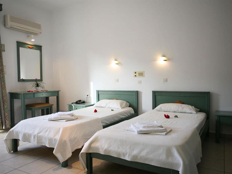 Elpis Studios & Apartments