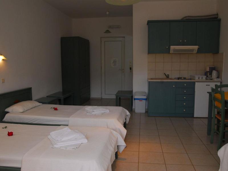 Elpis Studios & Apartments