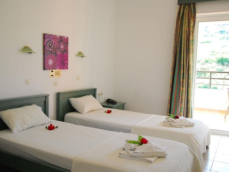 Elpis Studios & Apartments