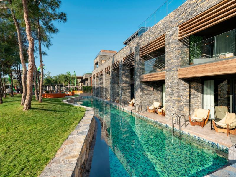 Lujo Art & Joy Hotel