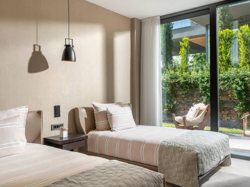 Lujo Art & Joy Hotel