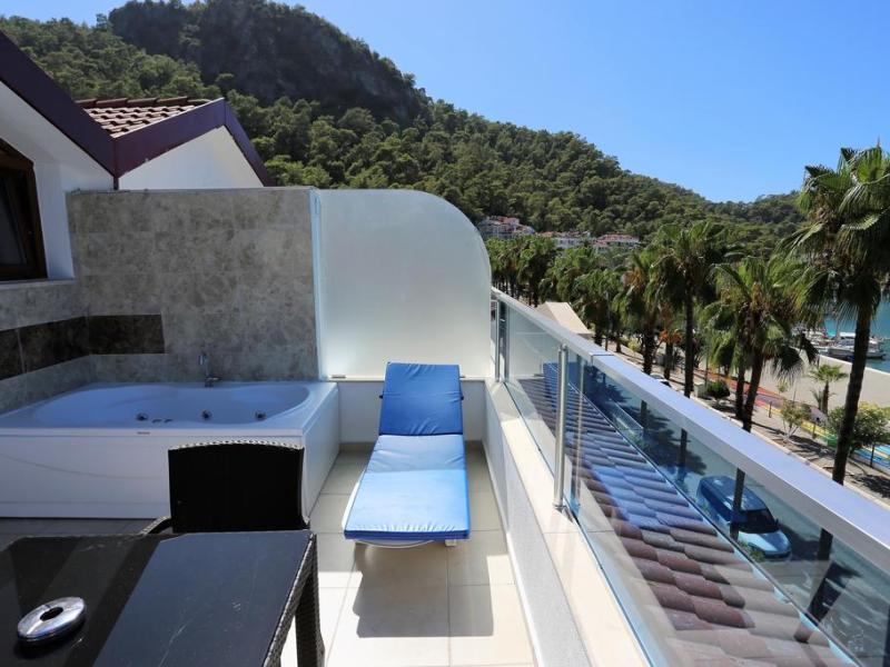 Cennet Life Otel