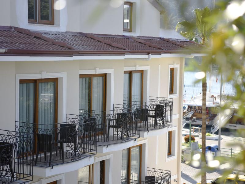 Cennet Life Otel