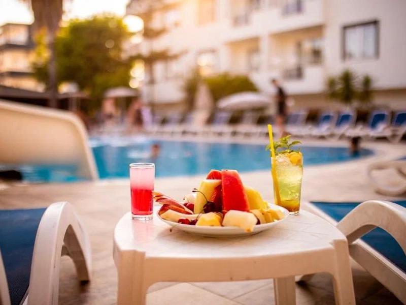 Akalia Suite Hotel & Spa