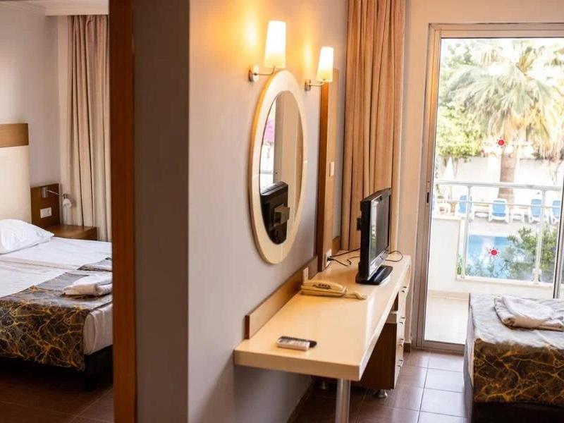 Akalia Suite Hotel & Spa