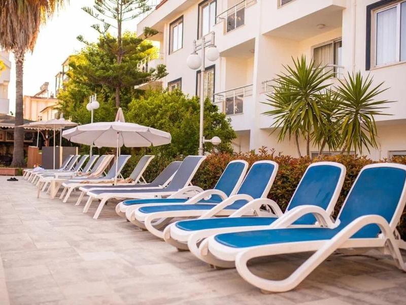 Akalia Suite Hotel & Spa