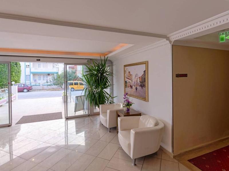 Akalia Suite Hotel & Spa