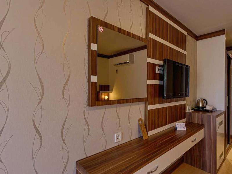 Akalia Suite Hotel & Spa