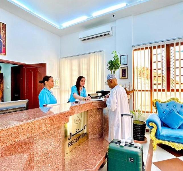 Al Ayjah Plaza Hotel