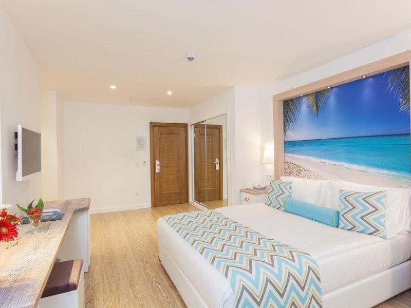 Iz Flower Side Beach