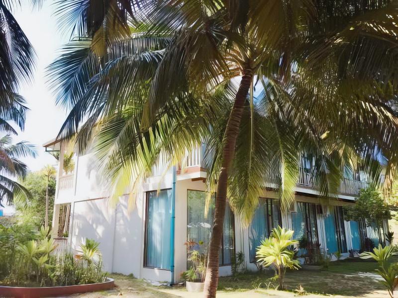 Nazaki Residences Beach Hotel