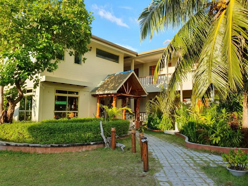 Nazaki Residences Beach Hotel