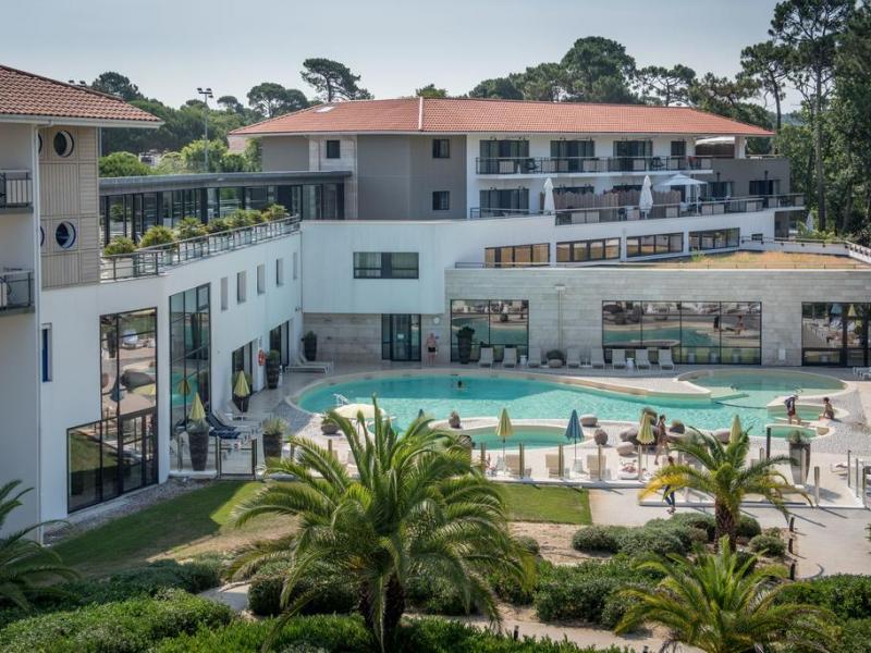Hotel & Spa Les Bains d`Arguin by Thalazur