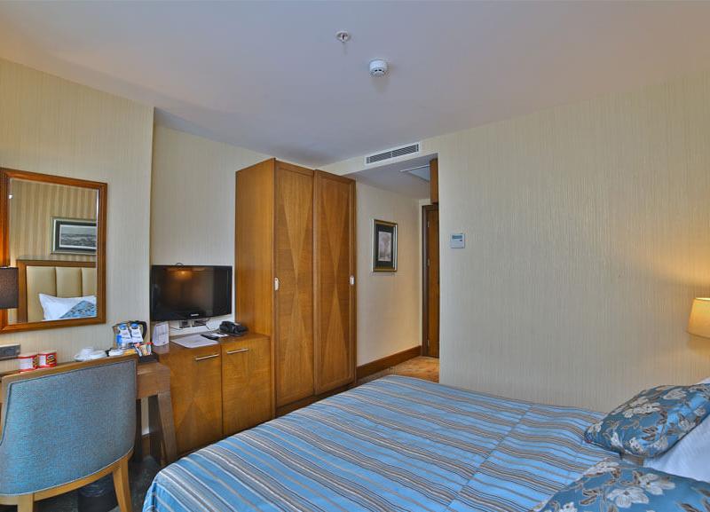 Adelmar Hotel
