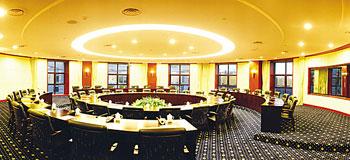 Отель Dalian International Finance Conference Center Китай, Далянь, фото 25