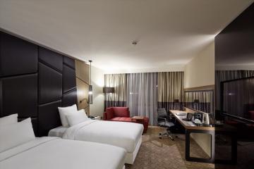 Отель Mercure Istanbul West Hotel & Convention Center Турция, Бахчелиэвлер, фото 2