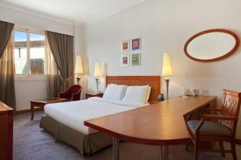 Hilton Alexandria Green Plaza