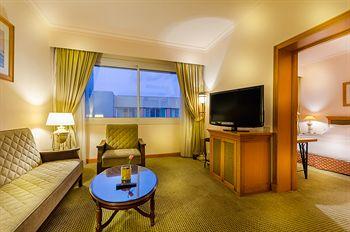 Hilton Alexandria Green Plaza