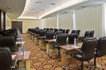 Hilton Alexandria Green Plaza