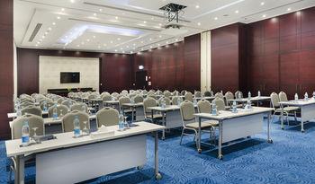 Hilton Alexandria Green Plaza