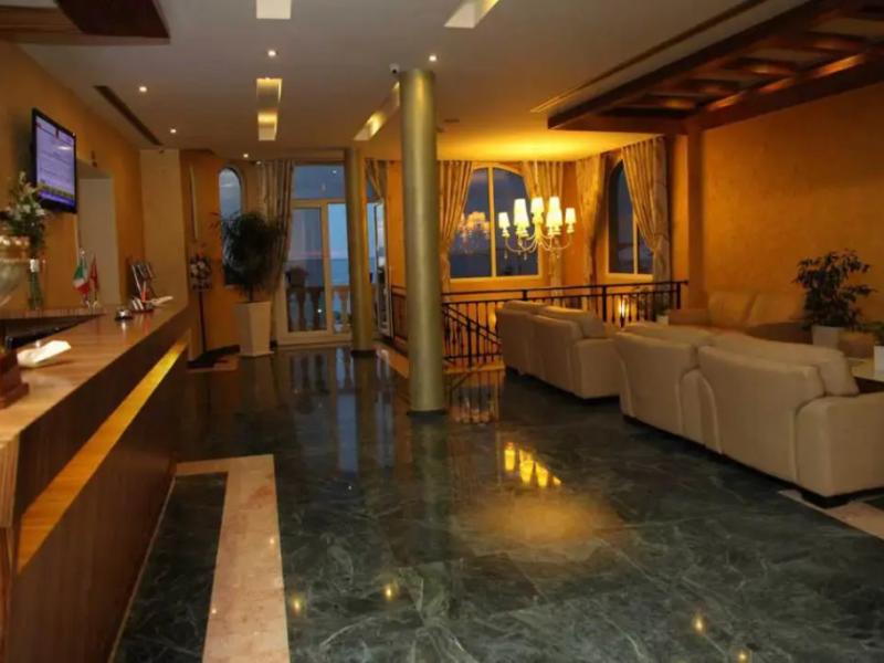 Hotel Gold
