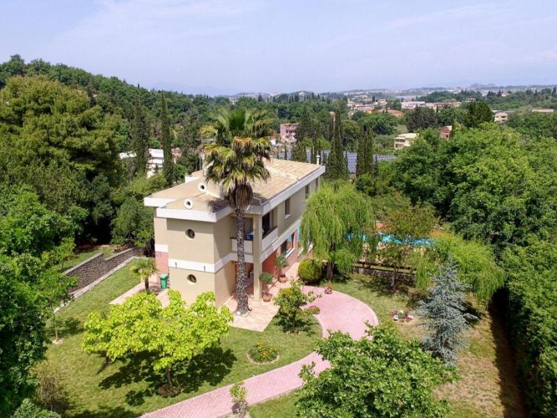 Villa Chloe