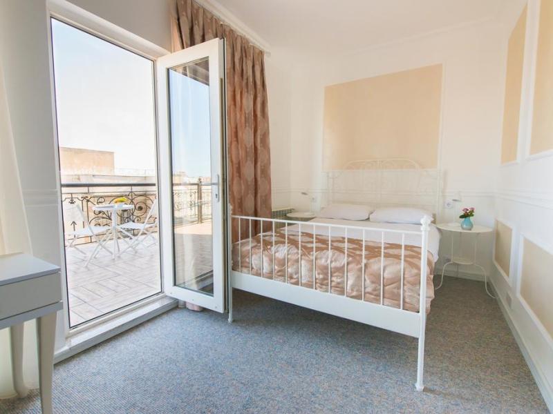 Two Seasons Boutique Hotel