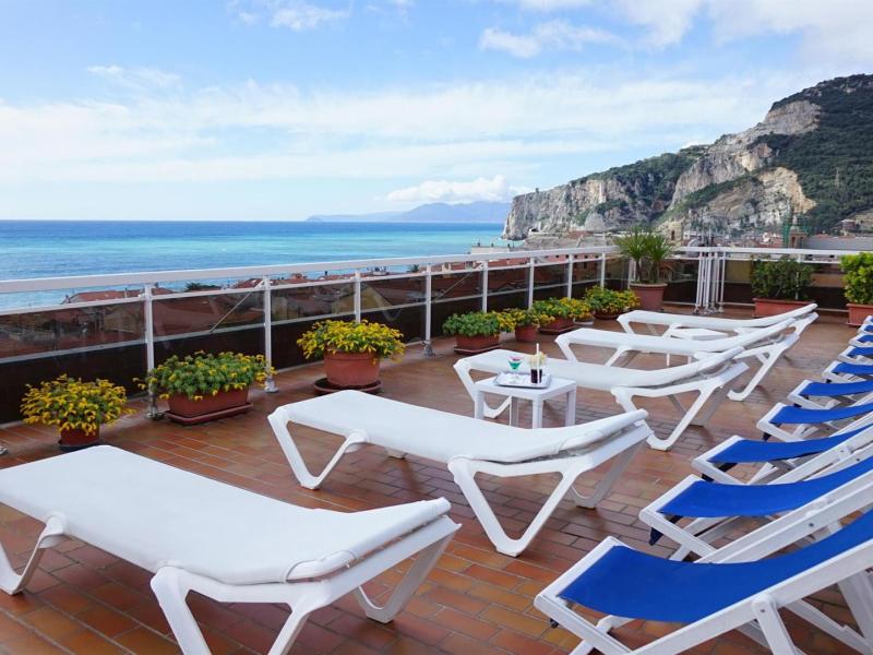 Careni Villa Italia