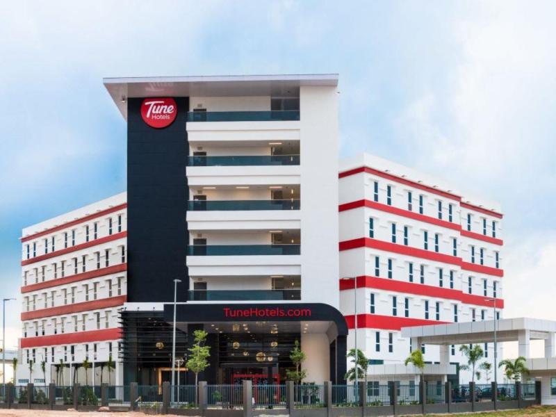 Tune Hotel klia2