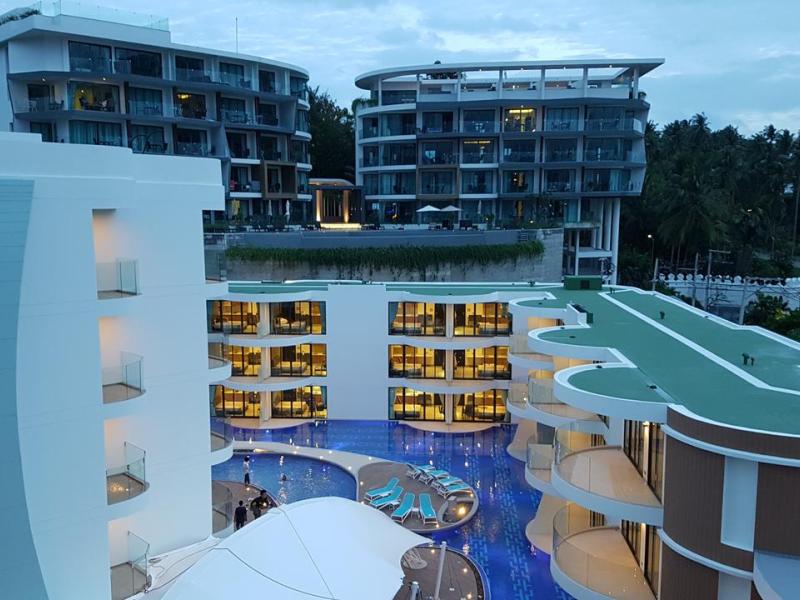 Lets Phuket Twin Sands Resort & Spa