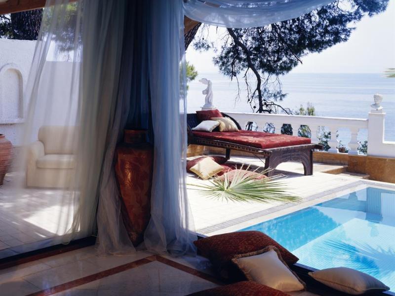 Danai Beach Resort & Villas