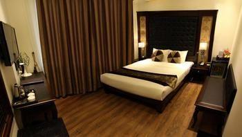 City Bay Palace Hotel
