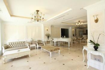 City Bay Palace Hotel