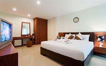 Deva Patong Suites Hotel